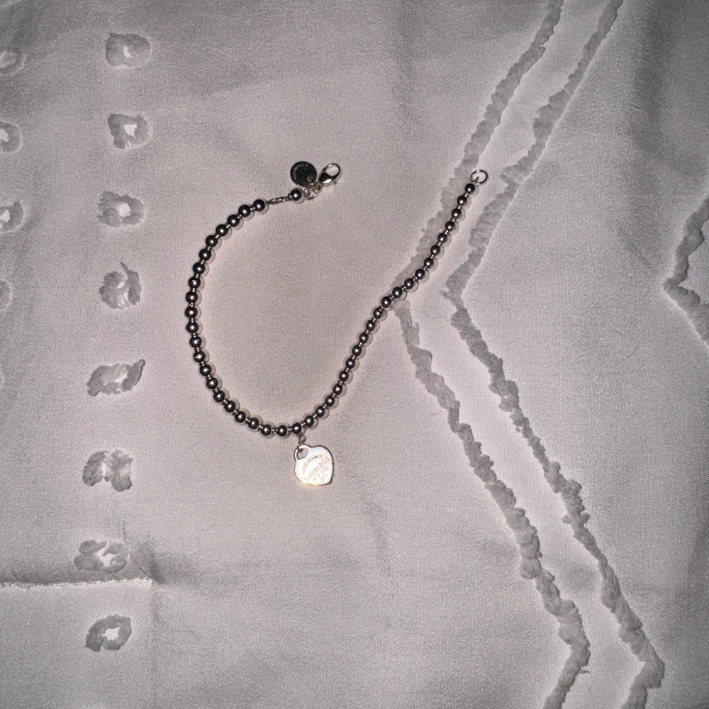 Tiffany’s “Return to Tiffany’s” beaded bracelet
